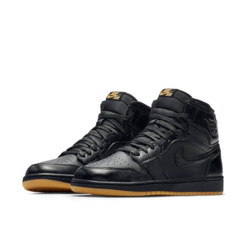 Air Jordan 1 Retro 'Gum Bottom' 555088-020