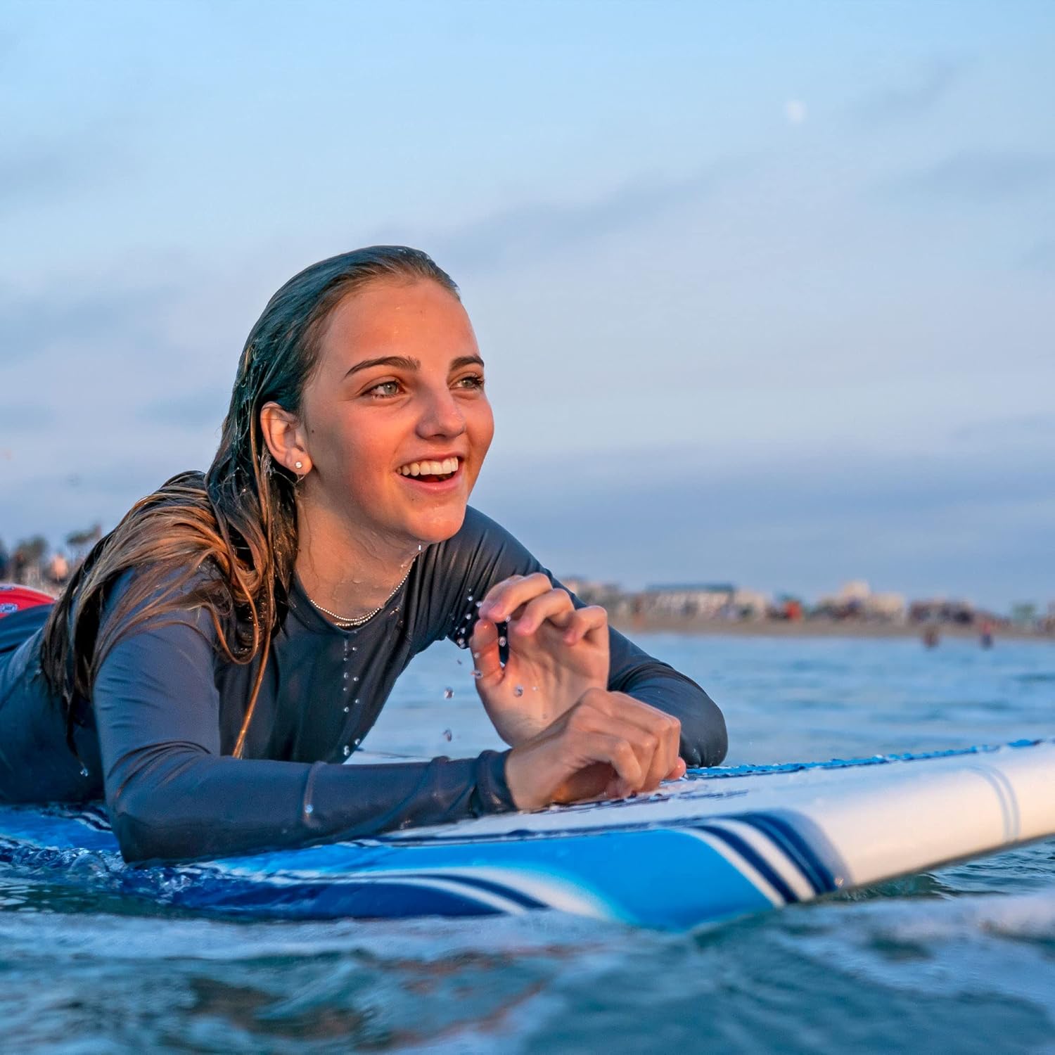 Wavestorm - Classic Soft Top Foam 7ft Surfboard Surfboard for Beginners and All Surfing Levels Complete Set Includes Leash and Multiple Fins Heat Laminated  Blue Pinline (AZ22-WSSF700-PIN)